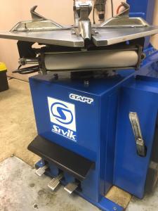 Полуавтоматический шиномонтажный станок SIVIK КС-301A Старт 380В БУ