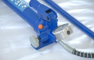 Насос гидравлический ручной 20т с манометром T03020PM