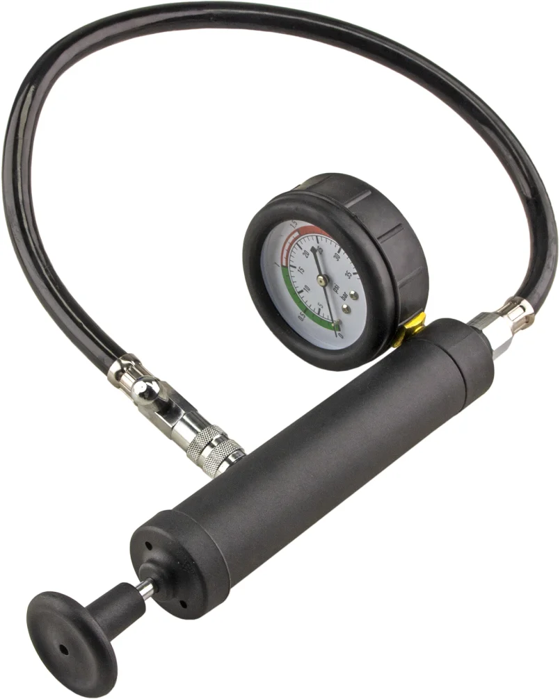 Нагнетательный насос для опрессовки системы охлаждения 0–2,5bar.